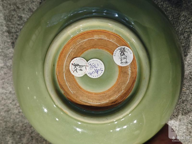 明早期 龙泉官窑青釉墩式碗（一对） - 图6
